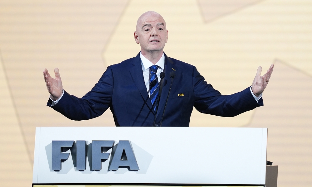将目标锁定